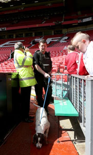 Police evacuate Manchester stadium, dismantle fake bomb